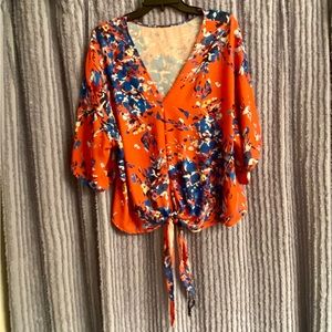 Women’s Tie- Front Top XL